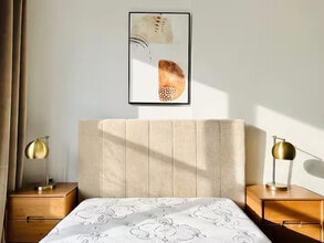 Building Photo - HUGE Room, 3 blocks to Prospect Park, HDTV #471