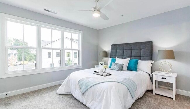 Foto del edificio - 6800 Milligan Way