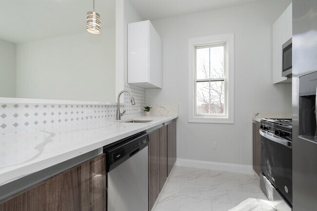 Foto del edificio - 144 Bergen Ave