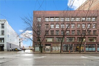 Building Photo - 1104 Prospect Ave E