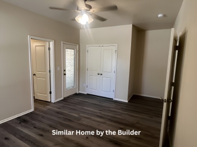 Foto del edificio - Modern 2-Bedroom Duplex with All Appliances Included – Comfort, Style & Convenience!