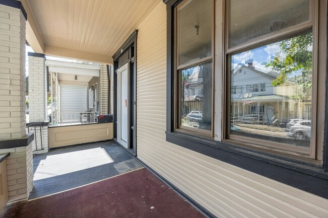 Building Photo - 315 Washington Ave