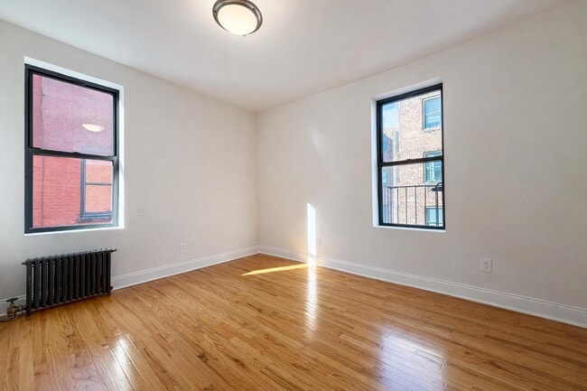 Building Photo - 615 Fort Washington Ave