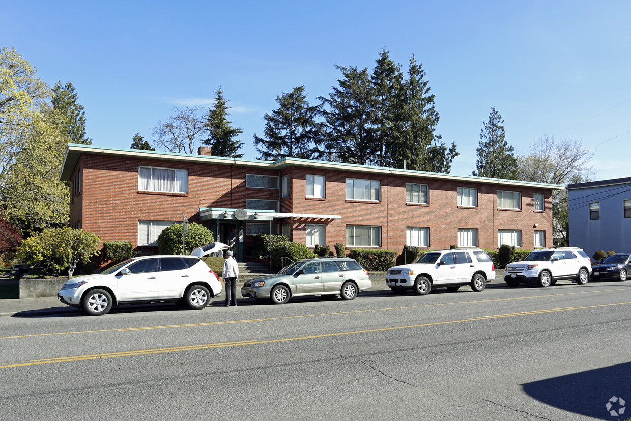Foto principal - Admiral Crest Apartments