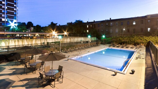 Cityview At Longwood Apartments Boston Ma Outdoor Swimming Pool With Patio Seating And Sun Deck Cityview At Longwood