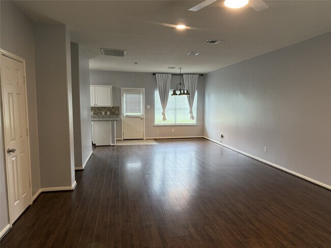 Foto del edificio - 4635 Canadian River Ct
