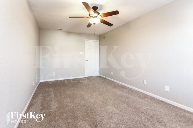 Foto del edificio - 2244 Blossom Dr