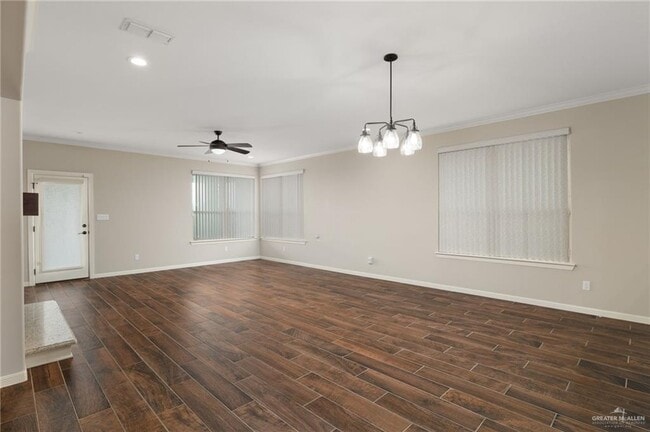 Building Photo - 25 Amistad Cir