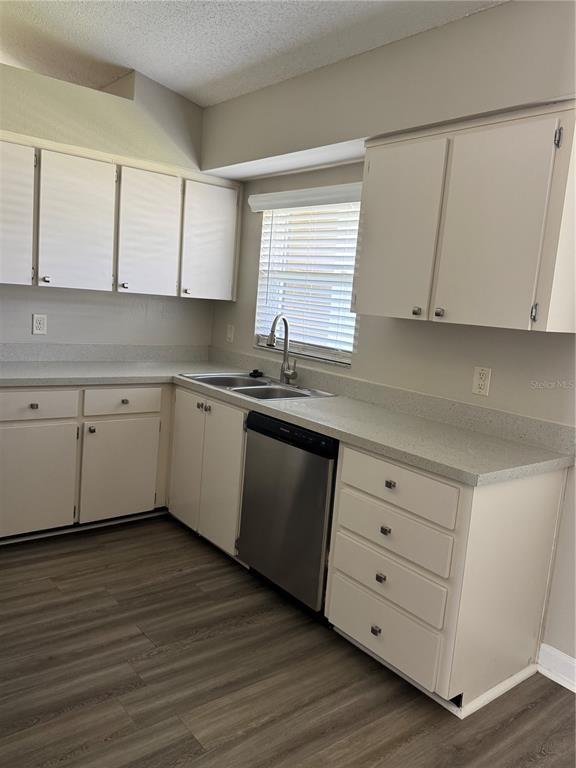 Foto del edificio - 425 Sandpiper Ridge Dr