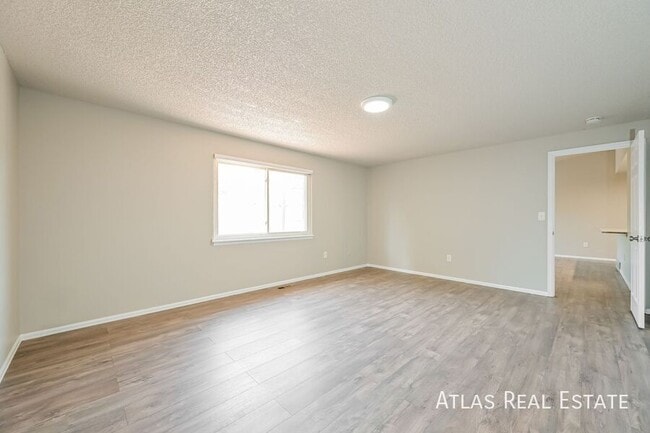 Building Photo - 3973 S Bahama St