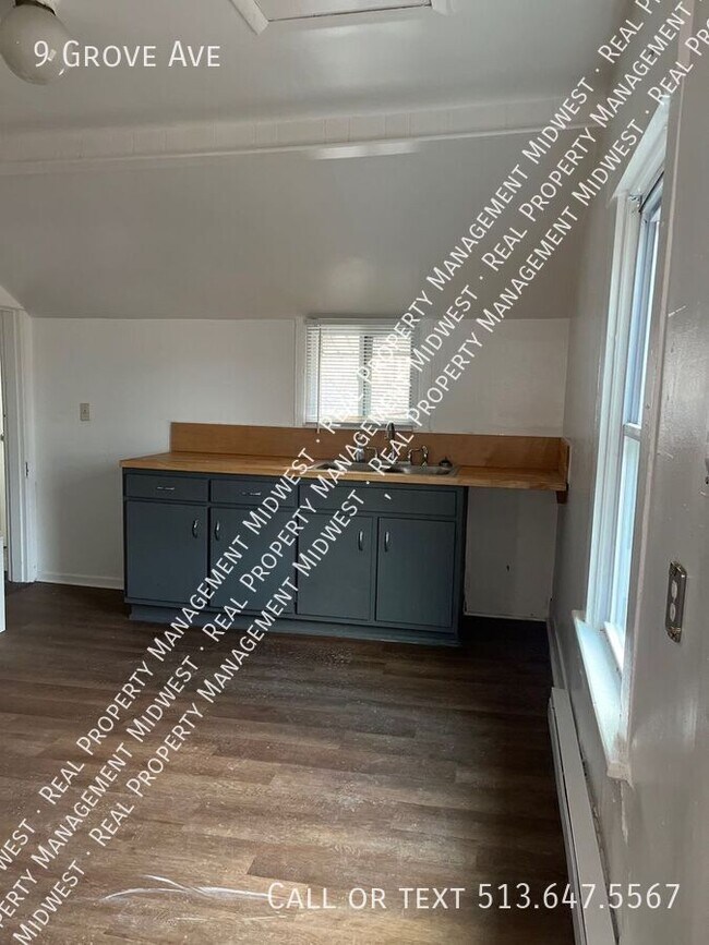 Foto del edificio - 9 Grove Ave