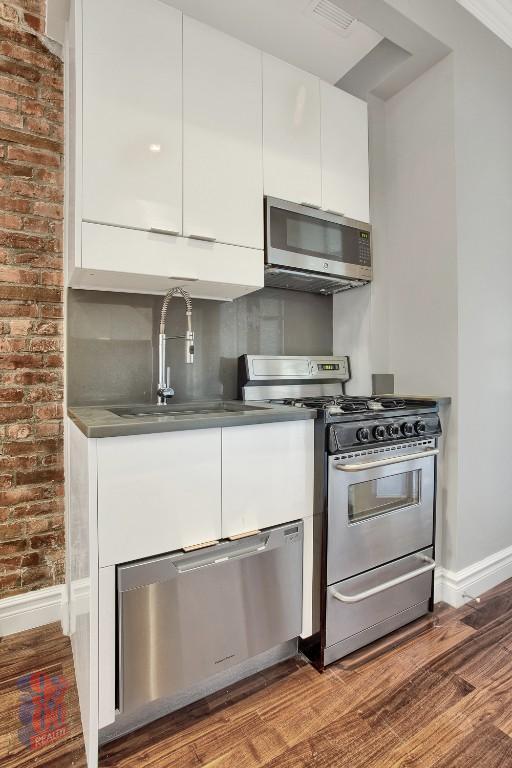 Foto del edificio - 124 Ridge St