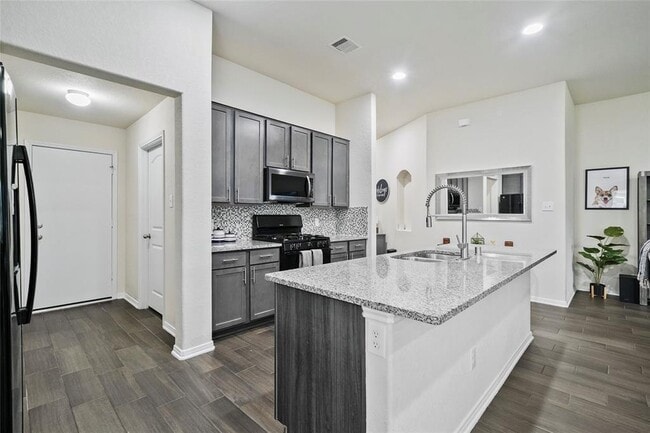 Building Photo - 2520 Quartz Trail