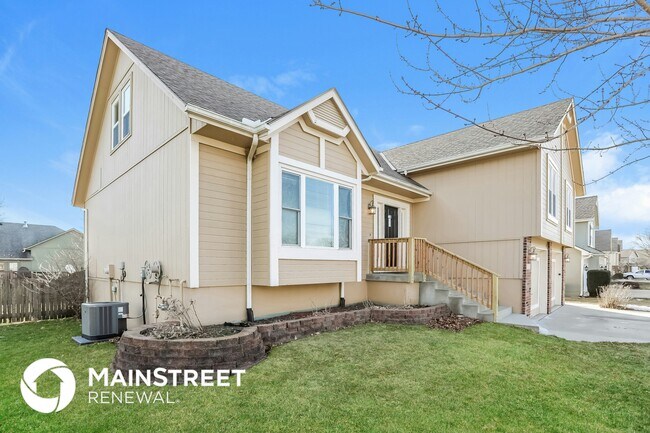 Building Photo - 1125 SE 11 Terrace