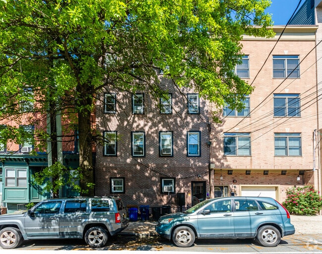 Building Photo - 104 Jefferson St