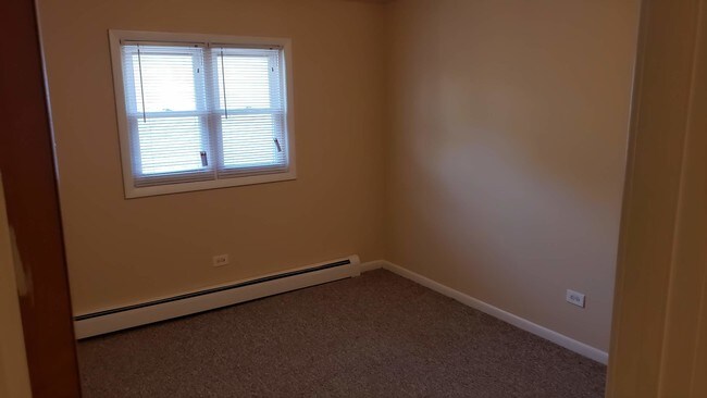 Building Photo - 10921 Keating Ave