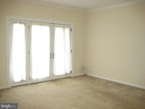 Building Photo - 7183 Fairfield Ct