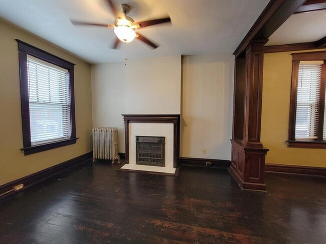 Building Photo - 3421 Iowa Ave