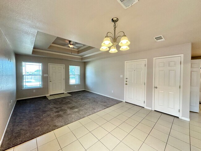 Building Photo - 4505 Barrington Trail