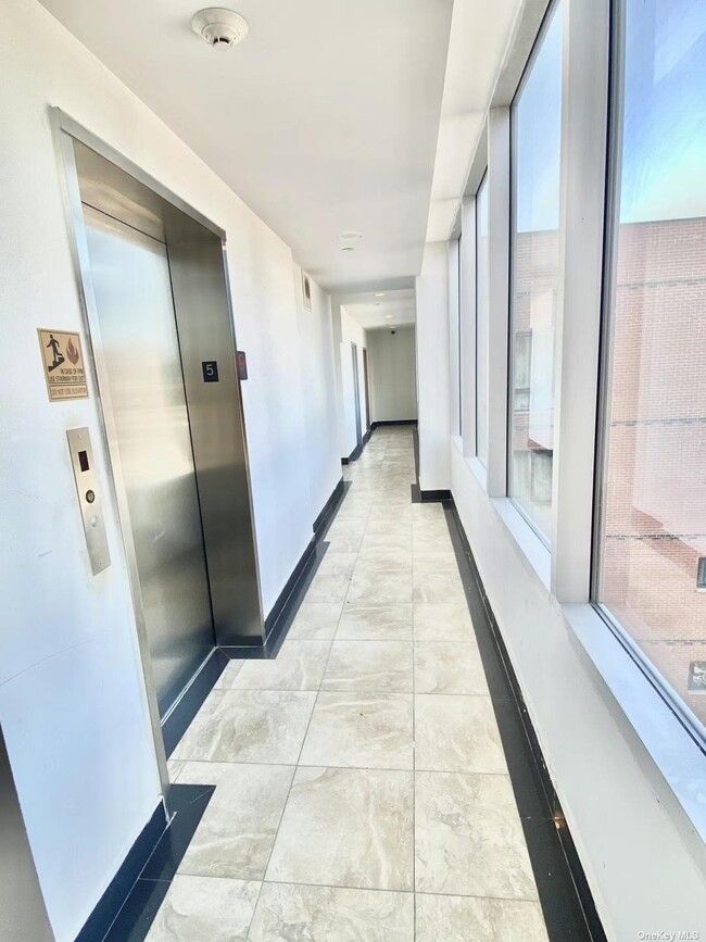 Foto del edificio - 144-89 38th Ave
