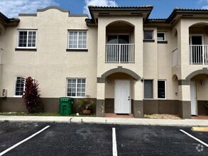 Building Photo - 11416 NW 93rd Ct