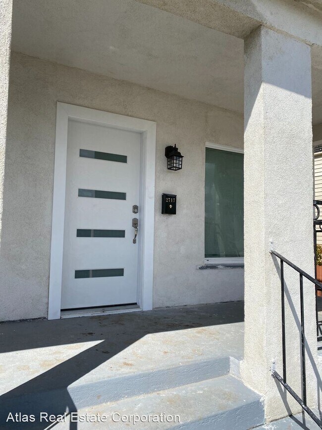 Building Photo - 2717 S Harvard Blvd