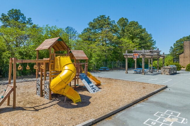 Playground - The Onyx Hoover Apartments
