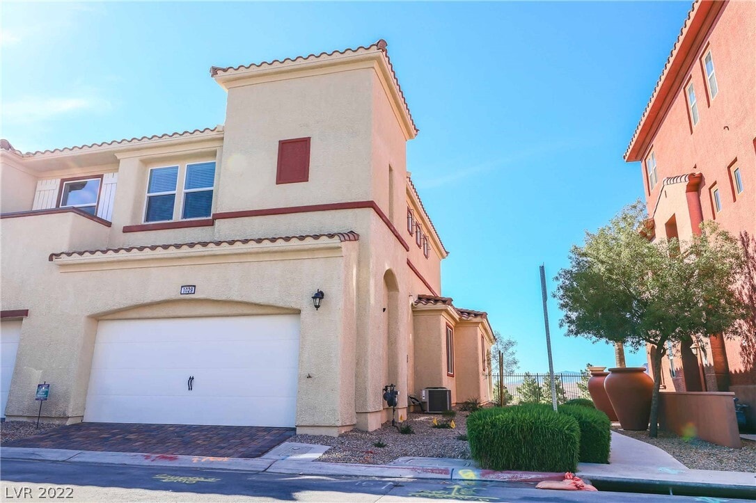 1029 Via Prato Ln, Henderson, NV 89011 Room for Rent in Henderson, NV