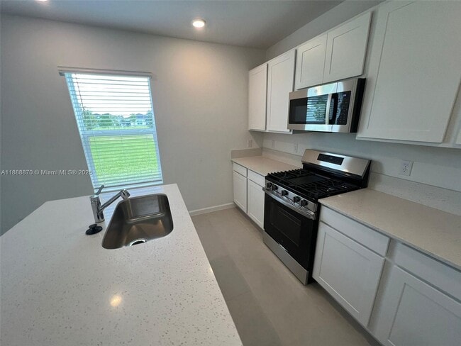 Foto del edificio - 6315 Windwood Wy