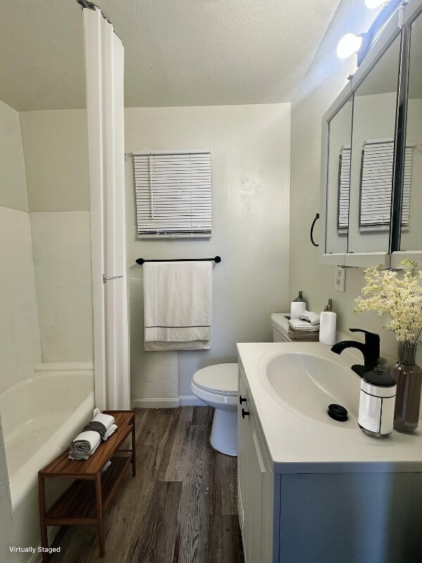 Foto del edificio - 150 S Main St