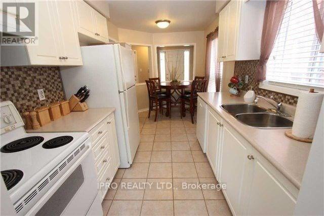 Photo du bâtiment - 3832 Spicewood Way