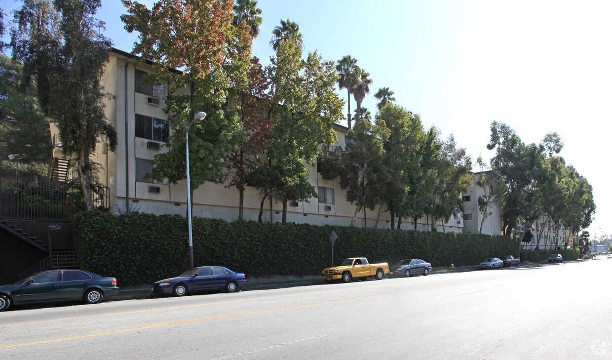 Woodbridge Village Apartaments - Woodbridge Village Apartments