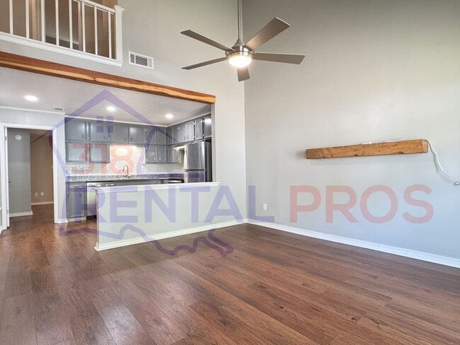 Foto del edificio - 2 Bed, 2 Bath Townhouse in Ruston!