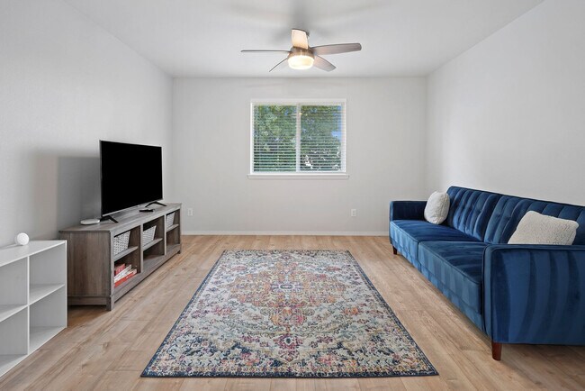 Foto del edificio - 923 NW 22nd Ct