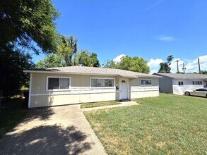 Building Photo - 3221 Rose Pl