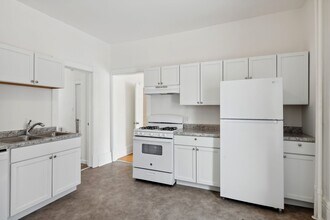 Building Photo - 1811 E 28th St