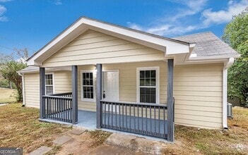 Building Photo - 2502 Park Dr