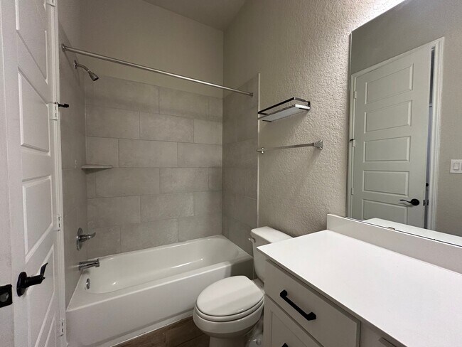 Foto del edificio - 14081 May Mist