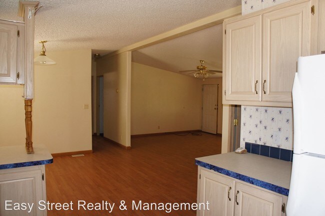 Building Photo - 4 br, 2 bath House - 12821 S. Tuthill Road