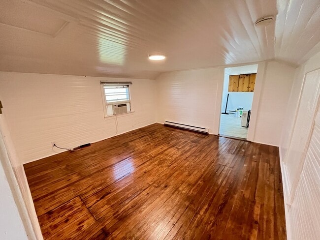 Building Photo - 14947 Spotswood Trail