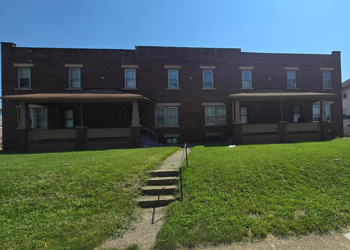 Foto principal - 534 S Richardson Ave