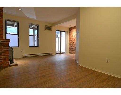 Building Photo - 38 St Germain St