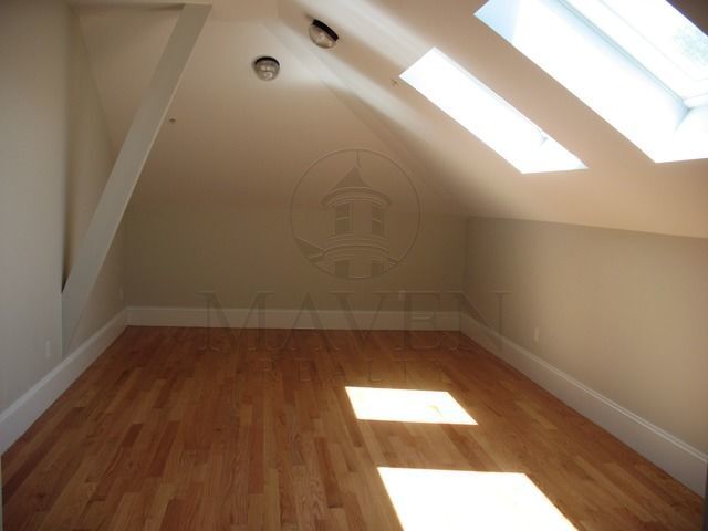 Foto del edificio - Davis Square / Alewife area, deleaded 2.5 ...