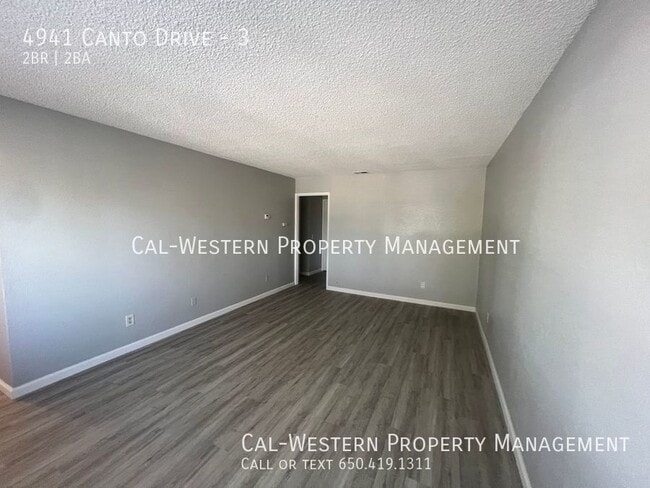 Building Photo - Excellent Value! Upstairs 2/1! Camden and ...
