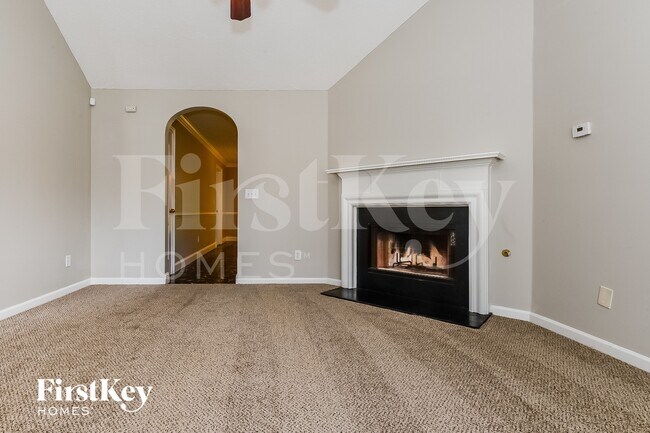 Foto del edificio - 200 Misty Ridge Trail