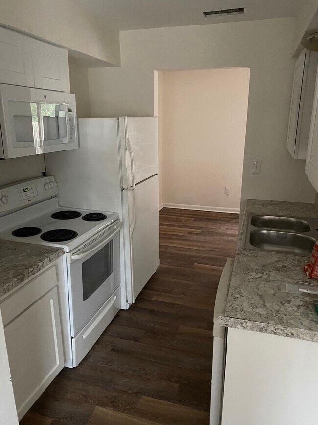 Cocina - 2726 Janice Lynn Ct