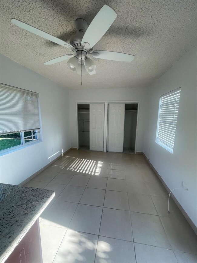 Foto del edificio - 7420 SW 31st St