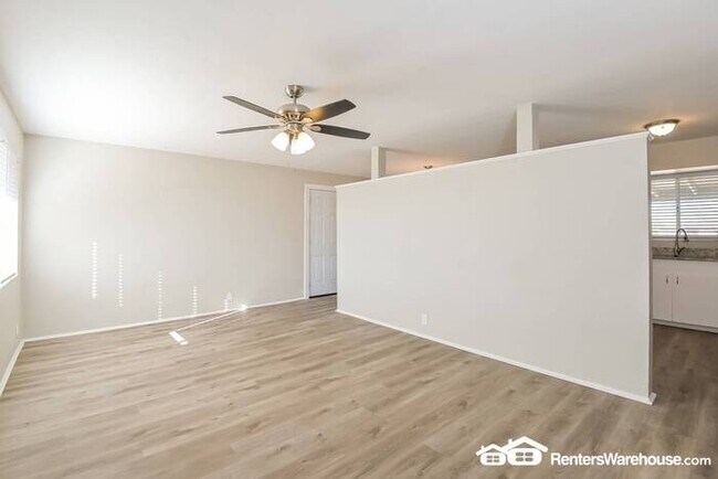 Building Photo - Recently updated 3 Bed, 2 Bath home in Tuc...