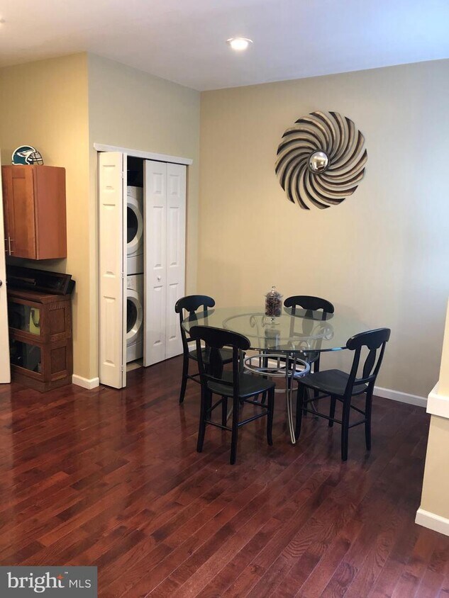 Foto principal - 723 Sansom St