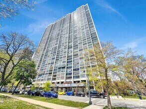 Building Photo - 2800 N Lake Shore Dr